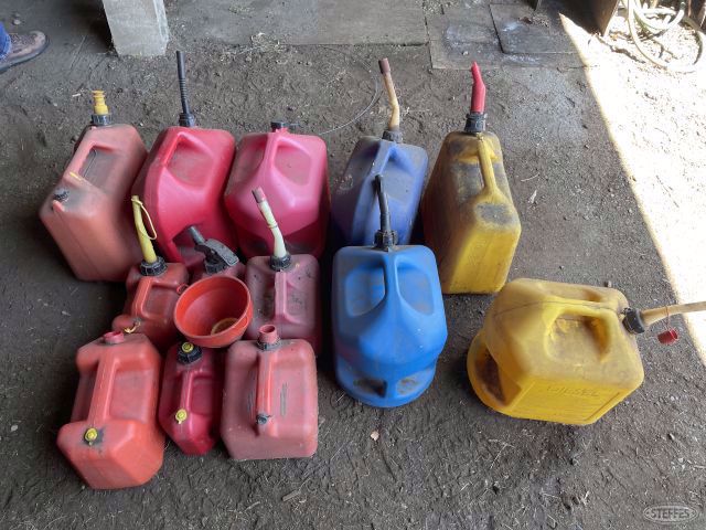 Gas cans assorted, #2807